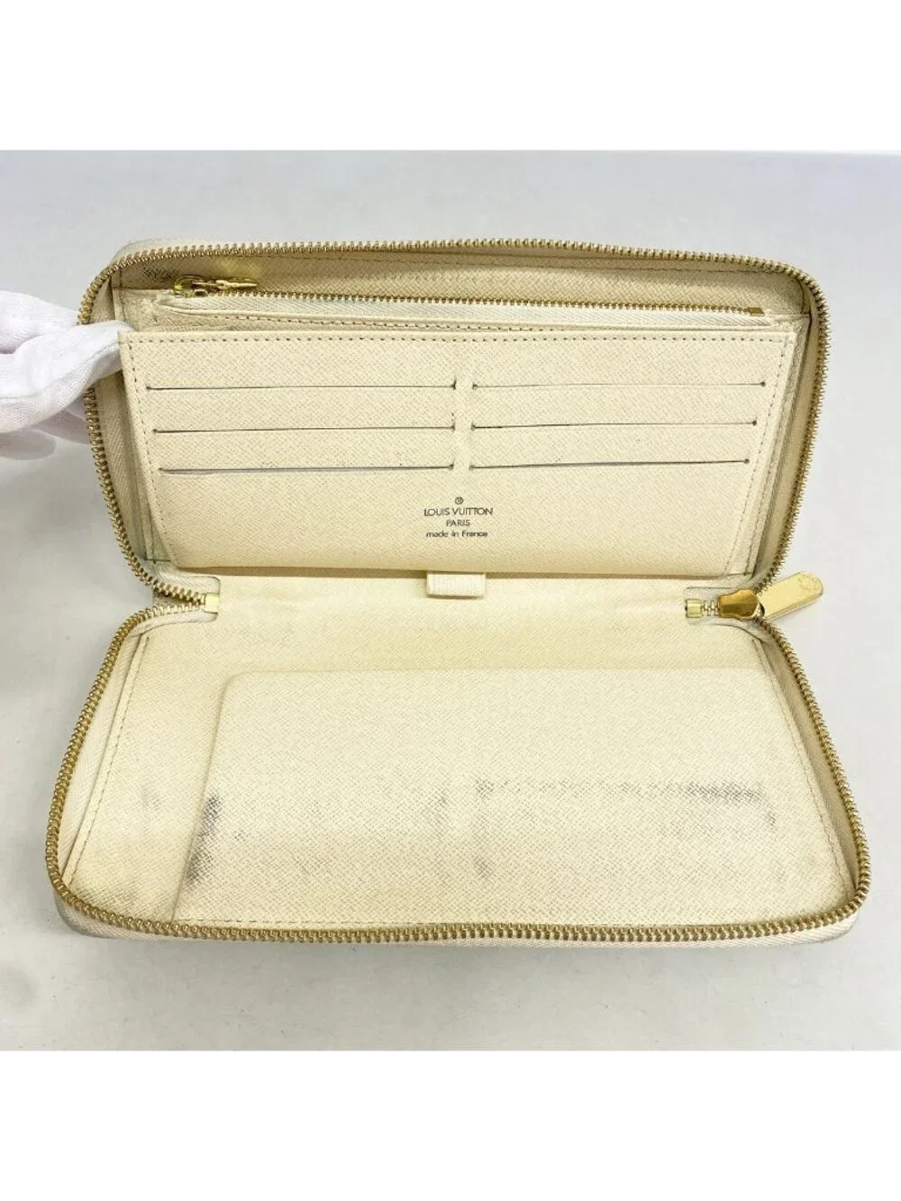 Louis Vuitton Wallet Damier Azur Zippy Organizer White